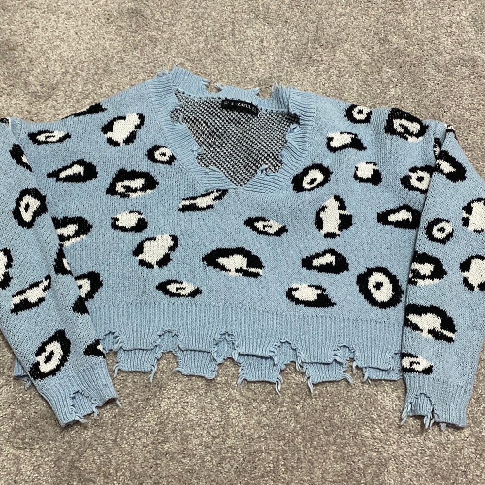 Zaful Women’s cropped animal print sweater size S